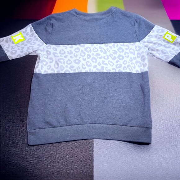 Victoria’s Secret PINK Leopard Print gray/white reflective Block Sweatshirt - Picture 6 of 6